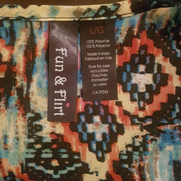 Multi-color oversized crop top - Picture 3 of 3